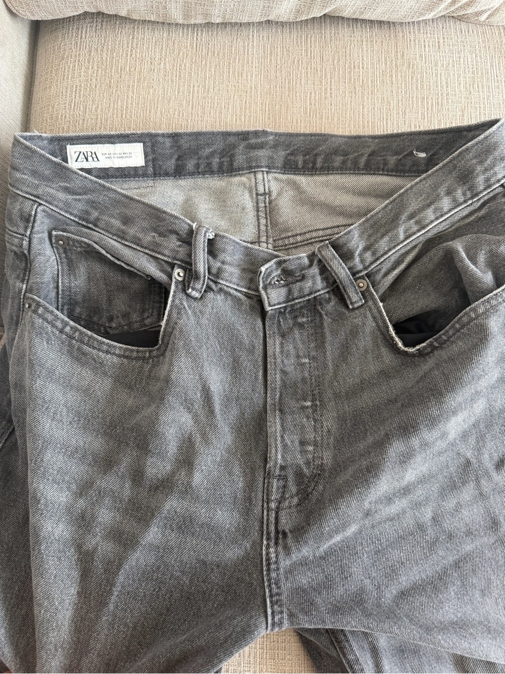 Zara Men’s Washed Gray Straight Jeans